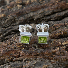 Laura Green Elegant Solitaire Stud Earring