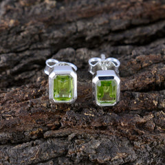 Mariana Green Elegant Solitaire Stud Earring