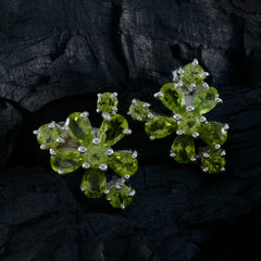 Hannah Green Minimal multiple Stud Earring