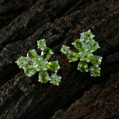 Hannah Green Minimal multiple Stud Earring