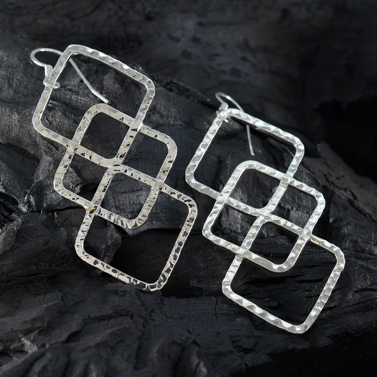 Ivana Silver Edgy plain Dangle Earring