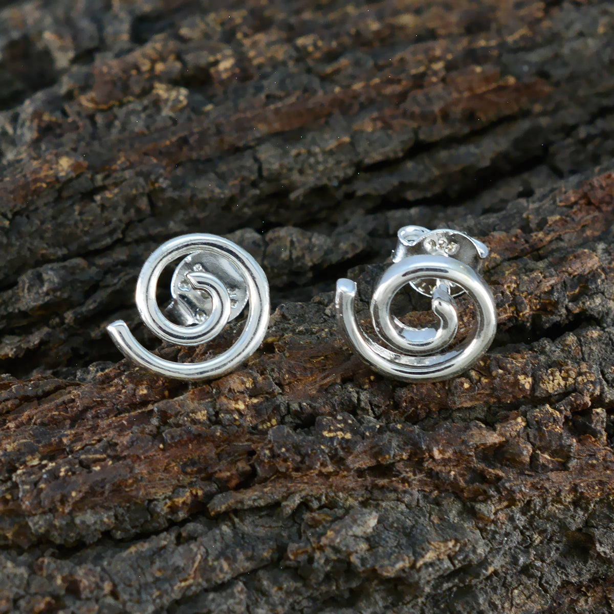 Julieta Silver Elegant plain Stud Earring