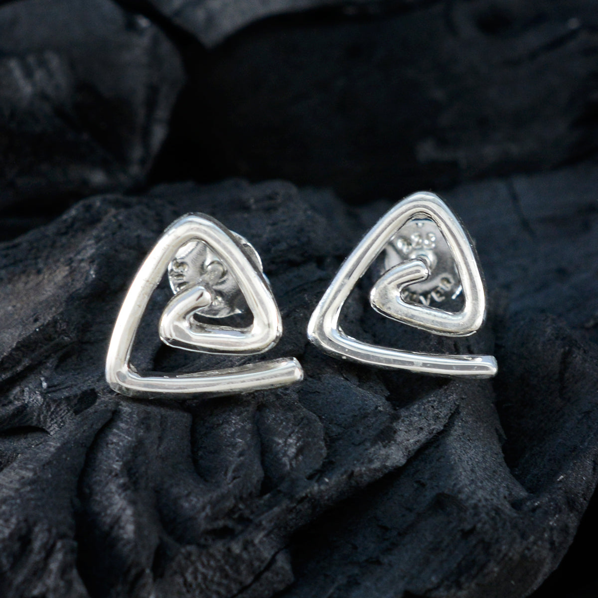Lorena Silver Elegant plain Stud Earring