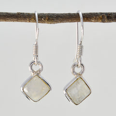 Min seo White Minimalist multiple Dangle Earring