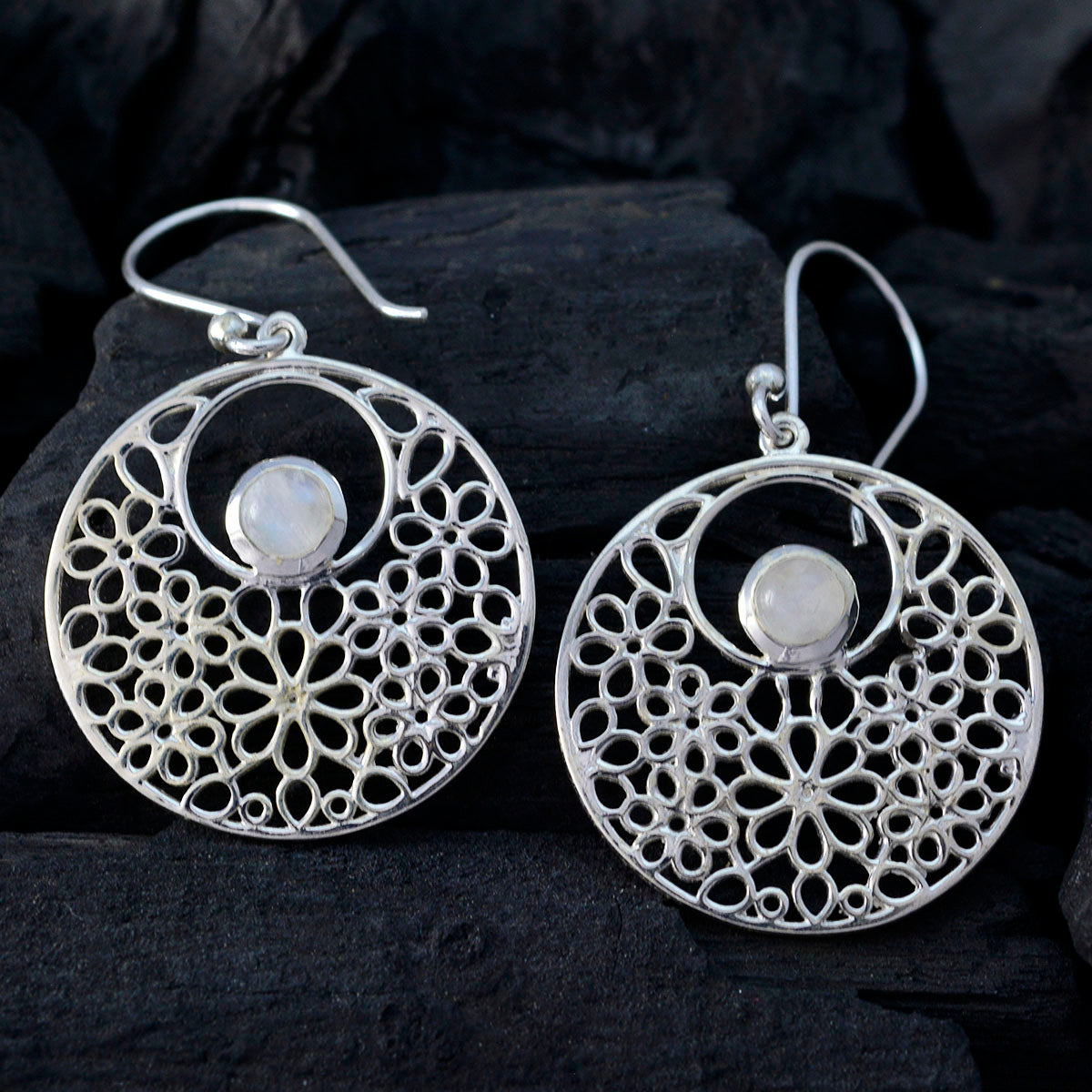 Julieta White Eye catching Solitaire Dangle Earring