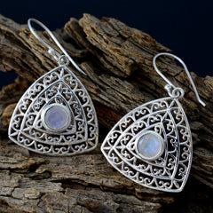 Sofía White Eye catching Solitaire Dangle Earring