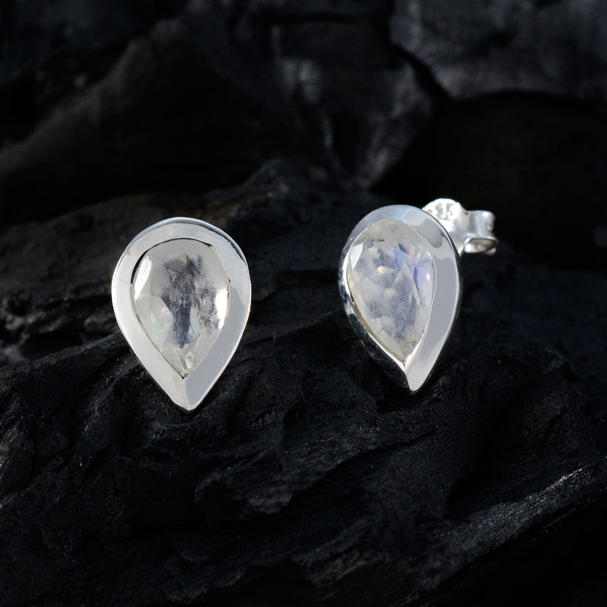 Antonia White Delicate Solitaire Stud Earring