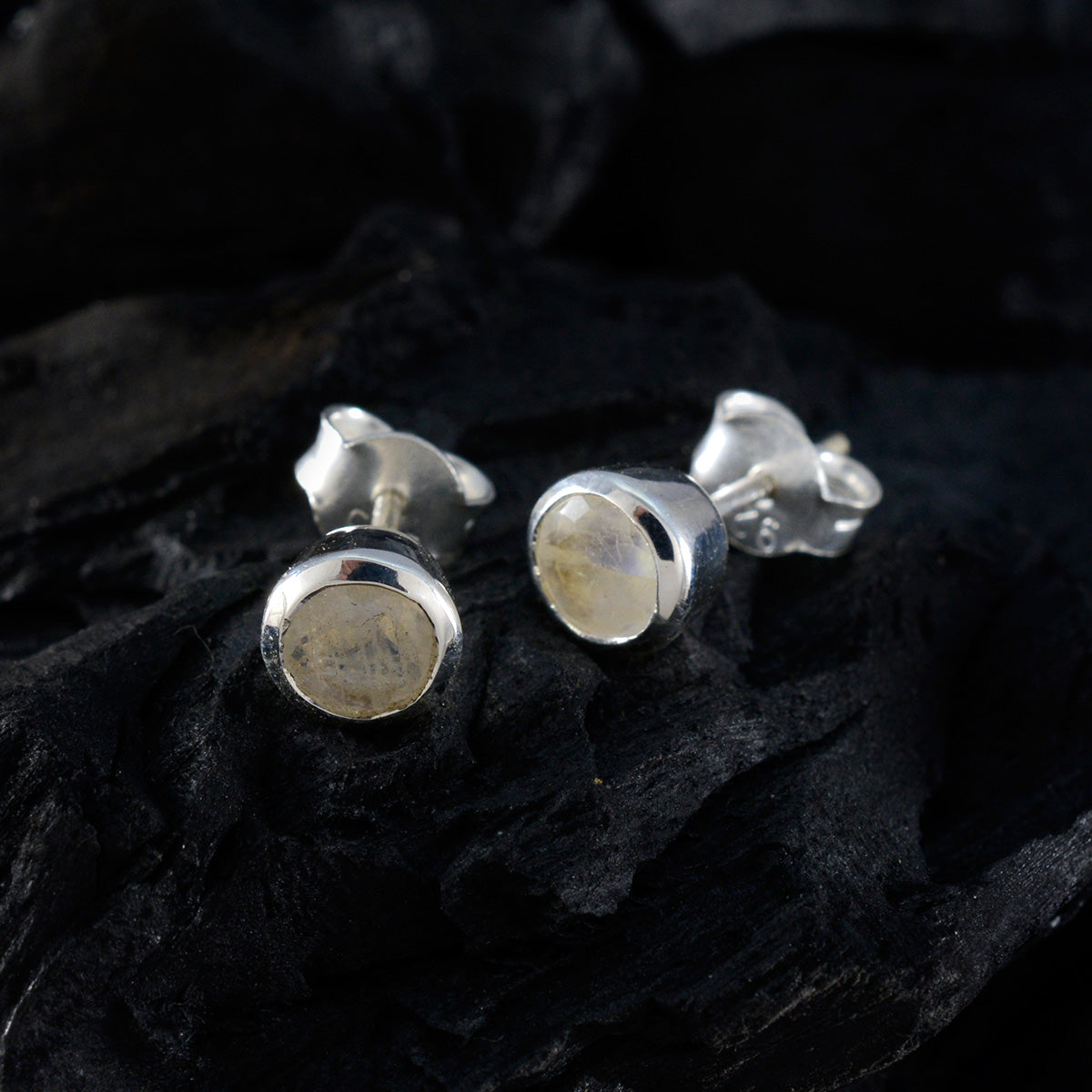 Clara White Delicate Solitaire Stud Earring