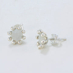 Isabella White Elegant Solitaire Stud Earring