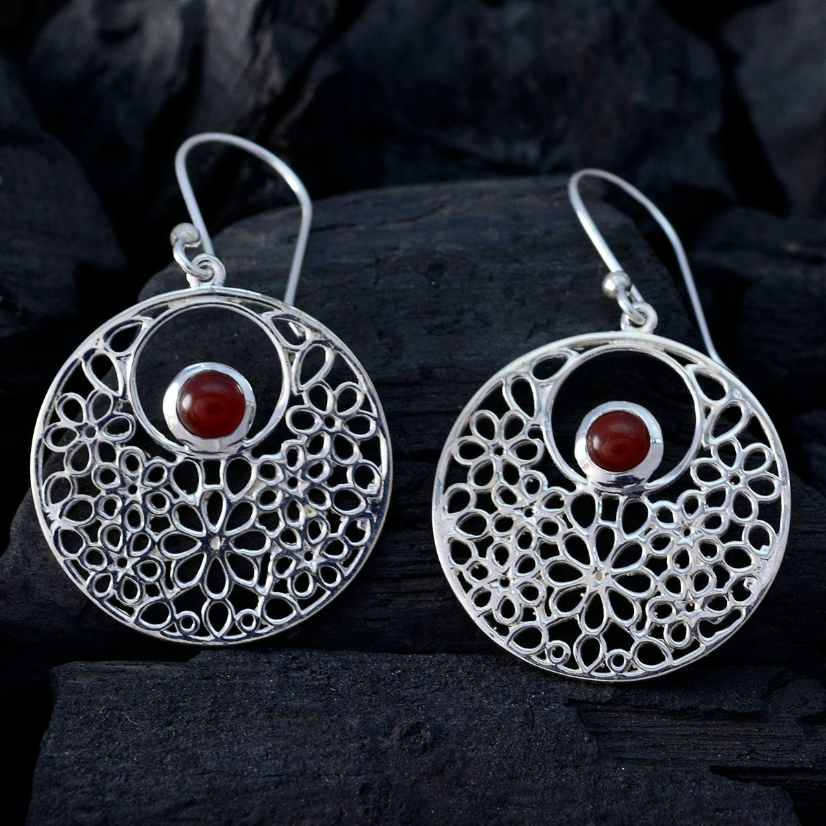 Eleanor Red Eye catching Solitaire Dangle Earring