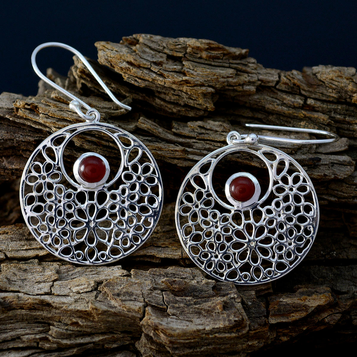 Eleanor Red Eye catching Solitaire Dangle Earring