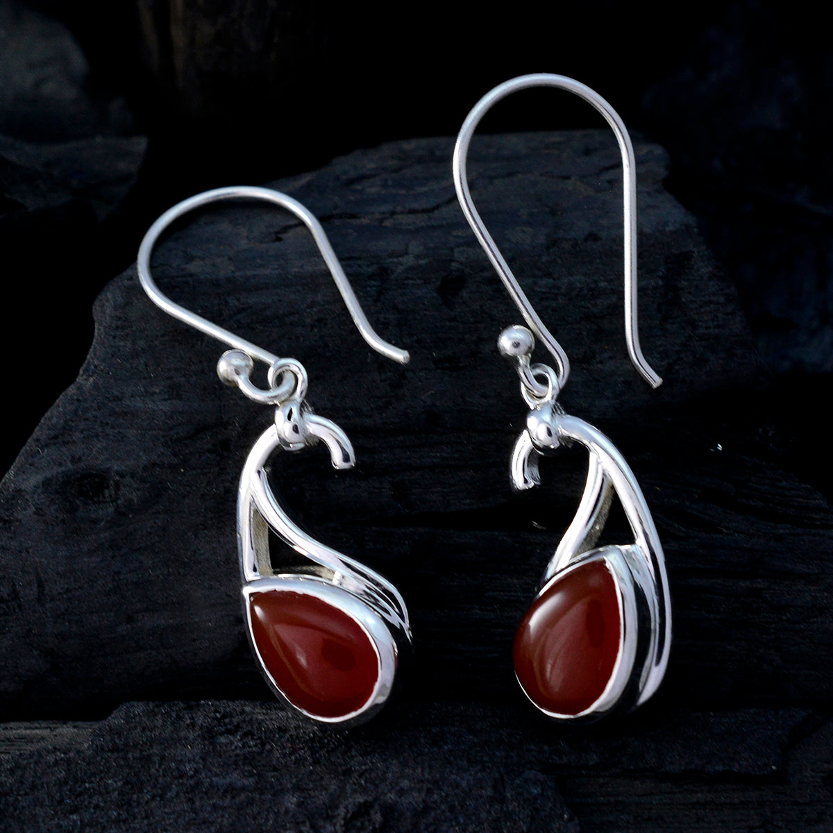 Eliza Red Featherlight Solitaire Dangle Earring