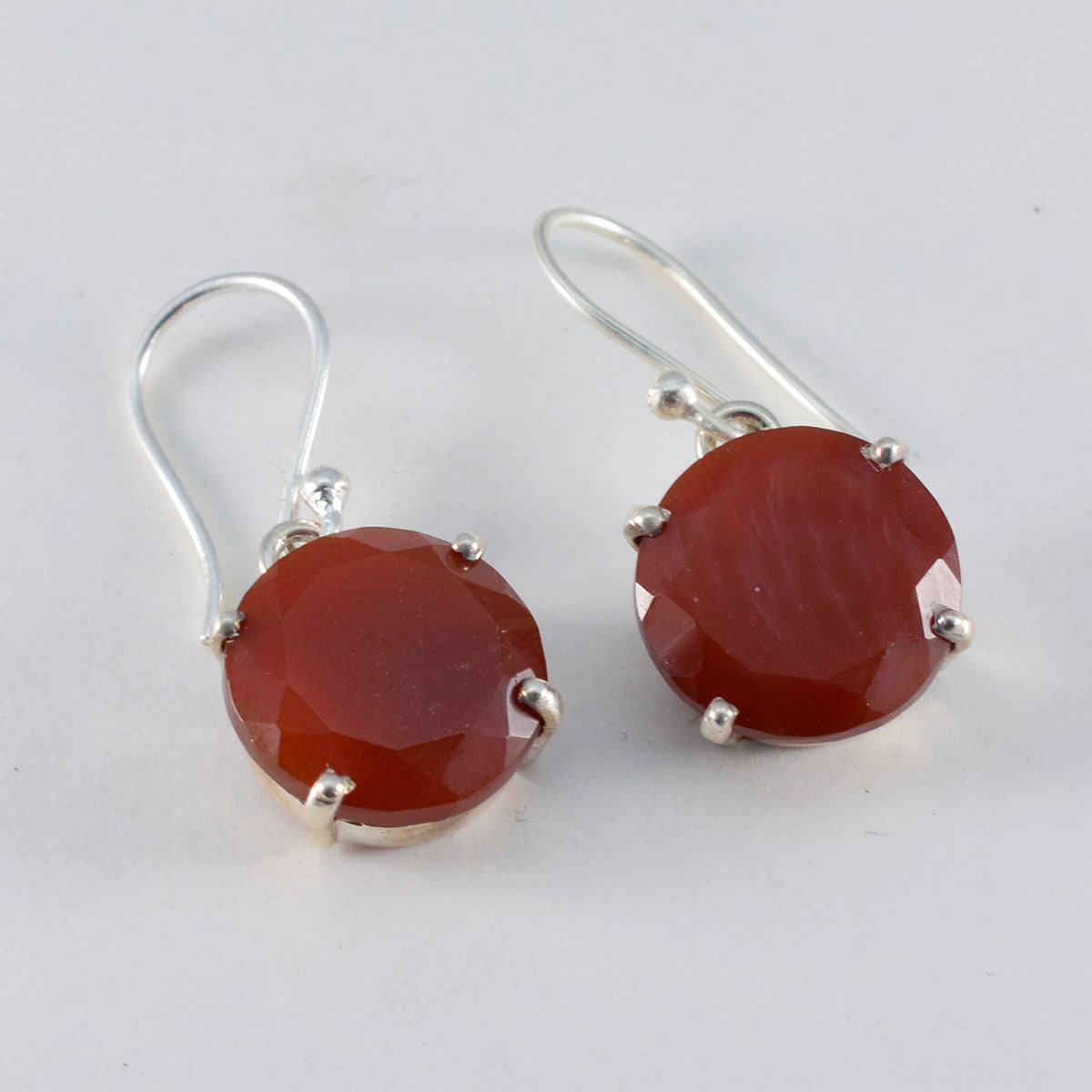 Ji eun Red Slim Solitaire Dangle Earring