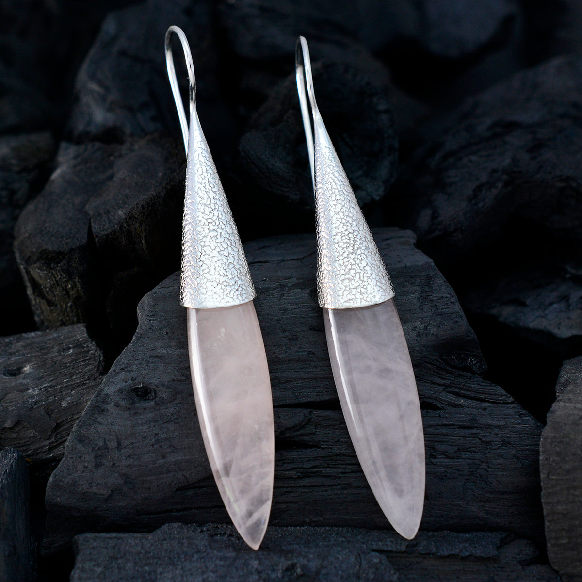 Jiwoo Pink Edgy Solitaire Dangle Earring