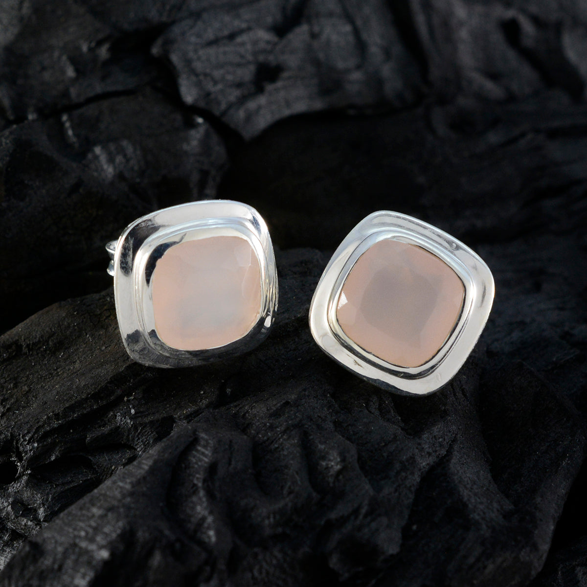 Sophia Pink Dainty Solitaire Stud Earring