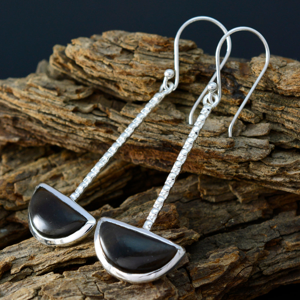Chen Brown Classic Solitaire Dangle Earring