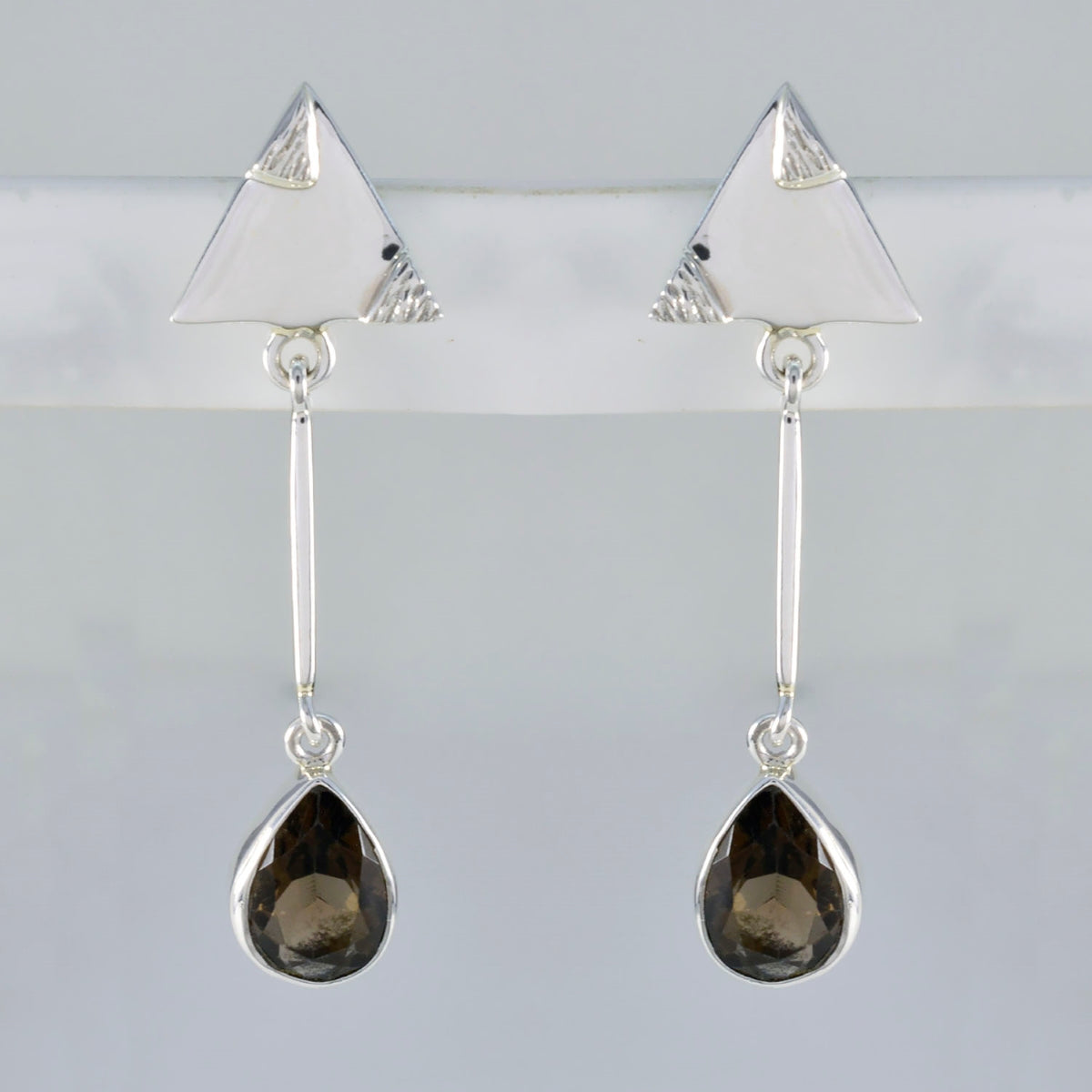 Wen Brown Eye catching multiple Stud Earring