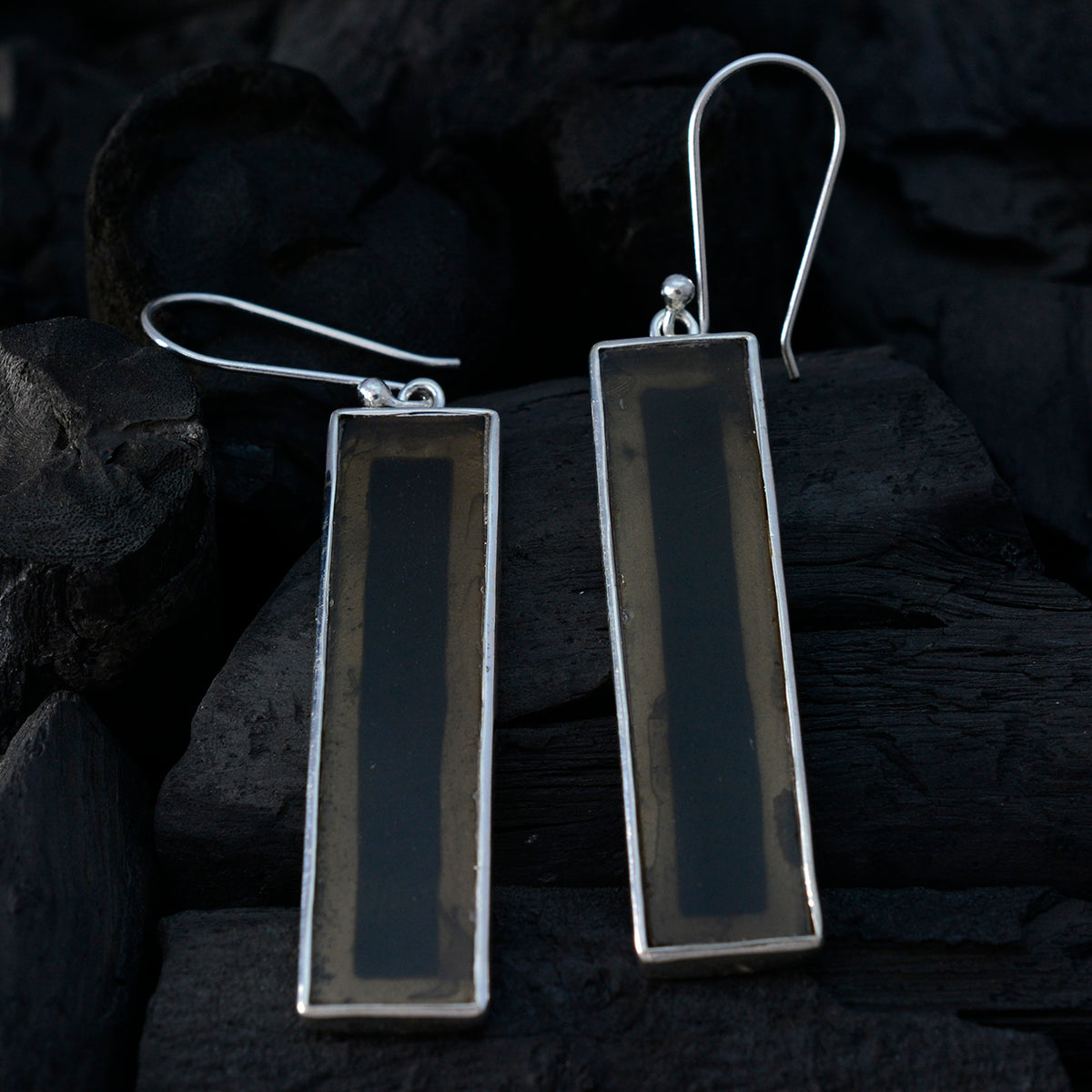 Isabella Brown Edgy Solitaire Dangle Earring