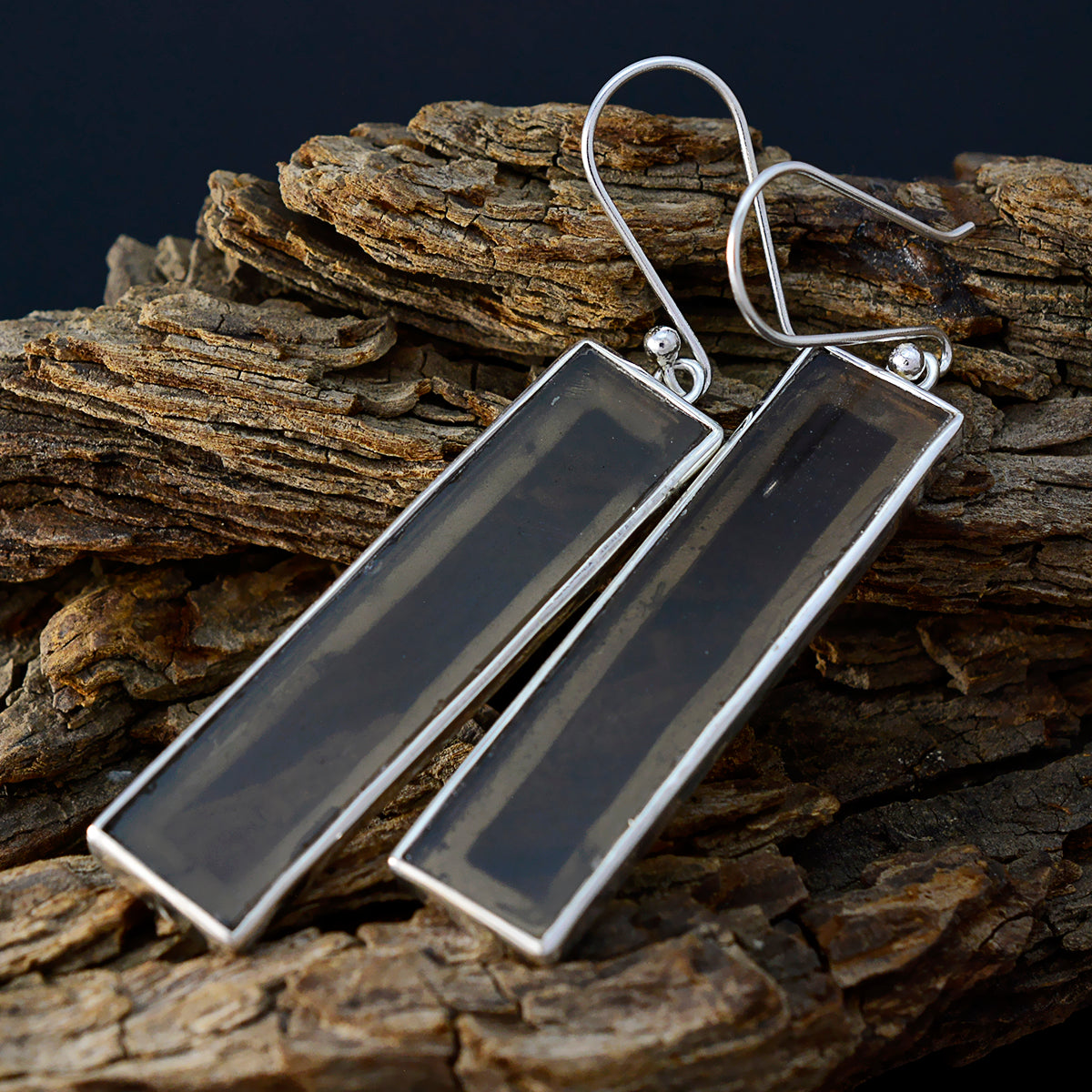 Isabella Brown Edgy Solitaire Dangle Earring