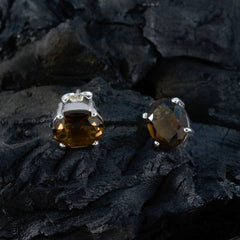 Lucia Brown Delicate Solitaire Stud Earring