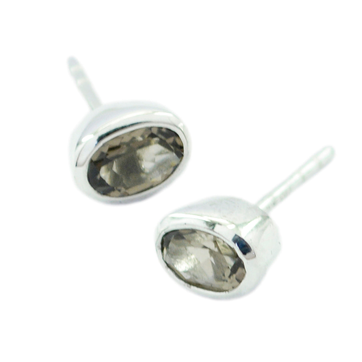 Mariana Brown Elegant Solitaire Stud Earring
