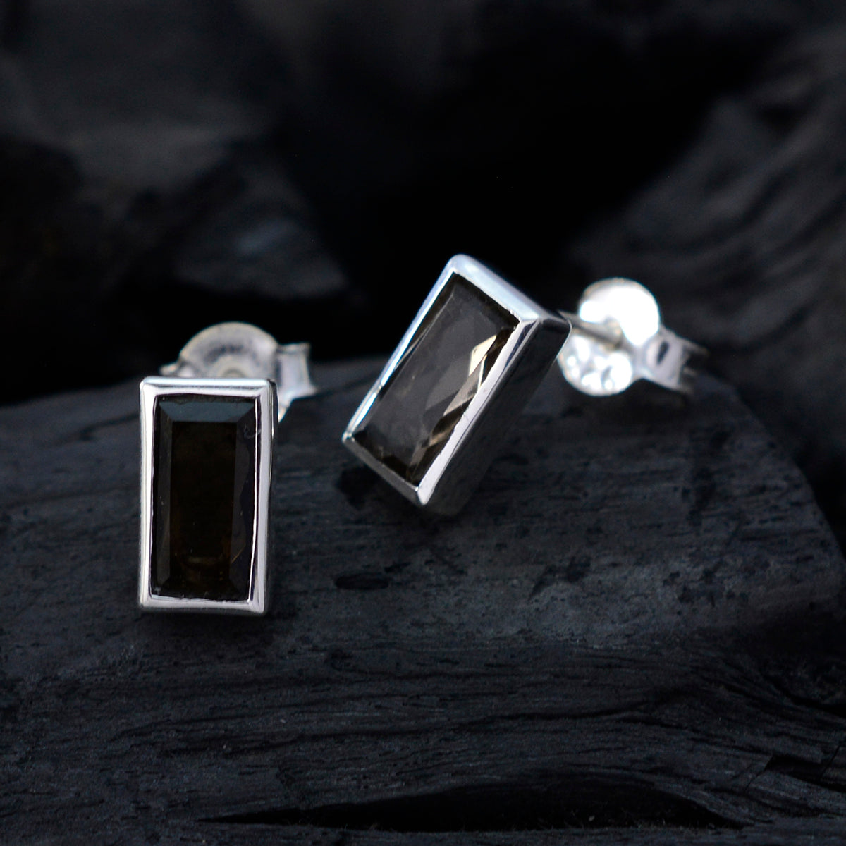 Joaquina Brown Elegant Solitaire Stud Earring