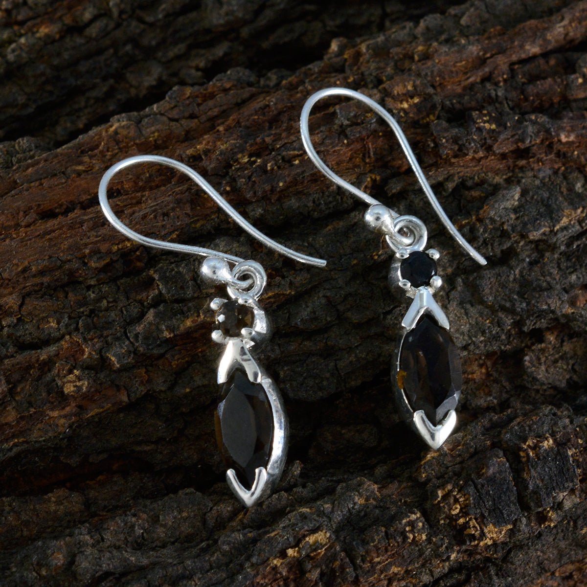Nella Brown Whisper thin Toi et Moi Dangle Earring