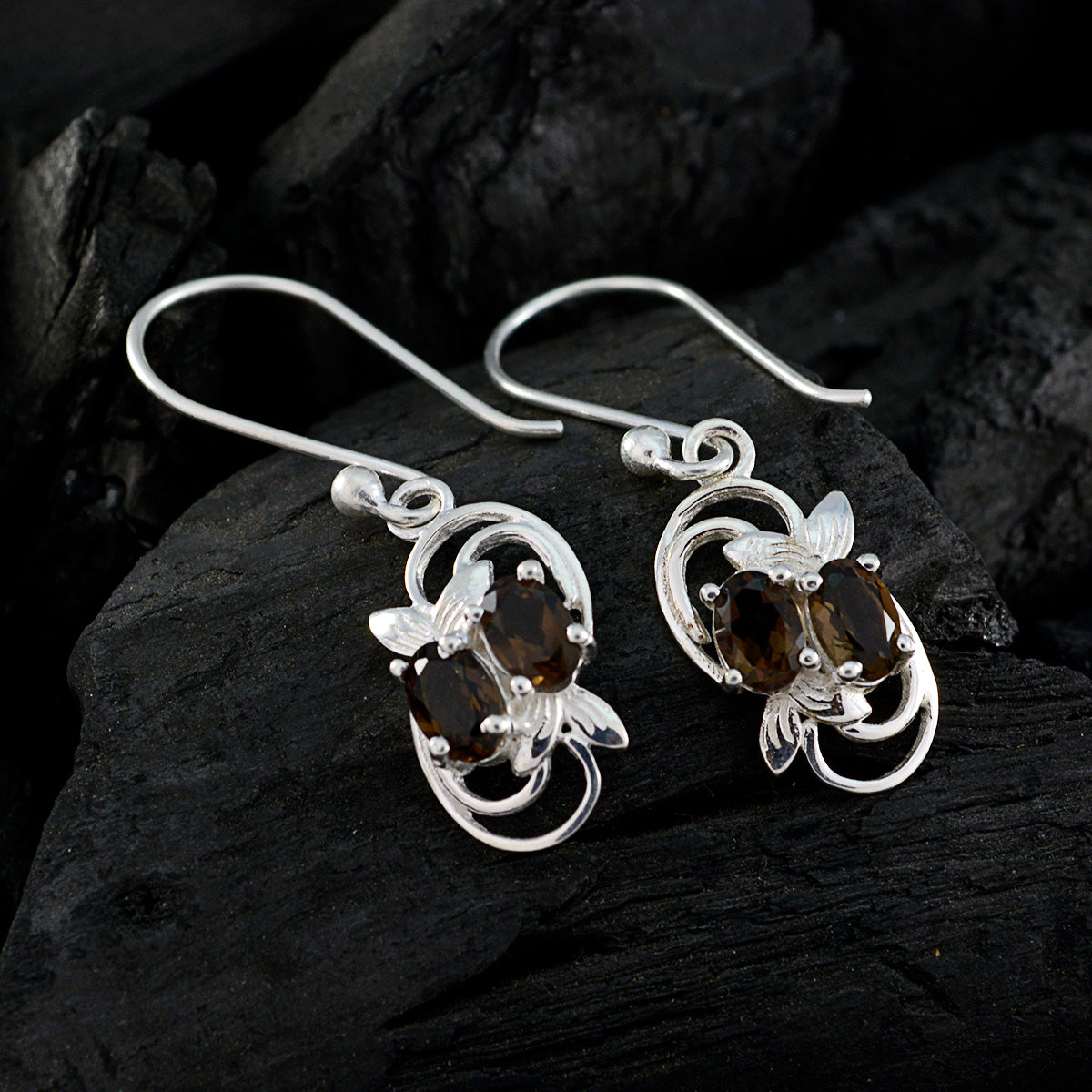 Katharina Brown Dainty multiple Dangle Earring