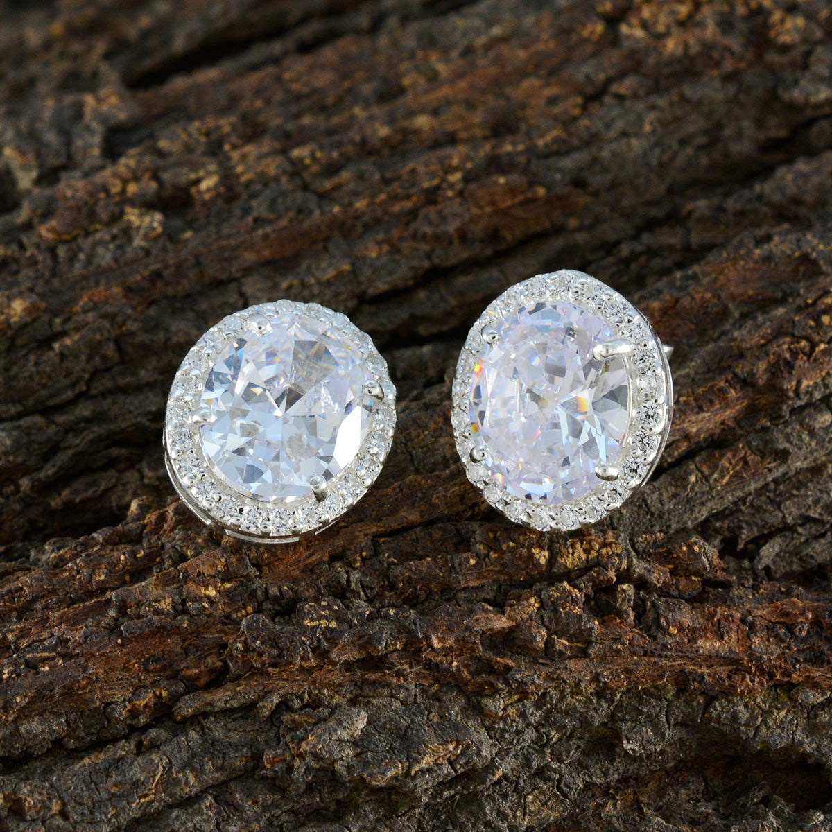 Grace White Tiny multiple Stud Earring