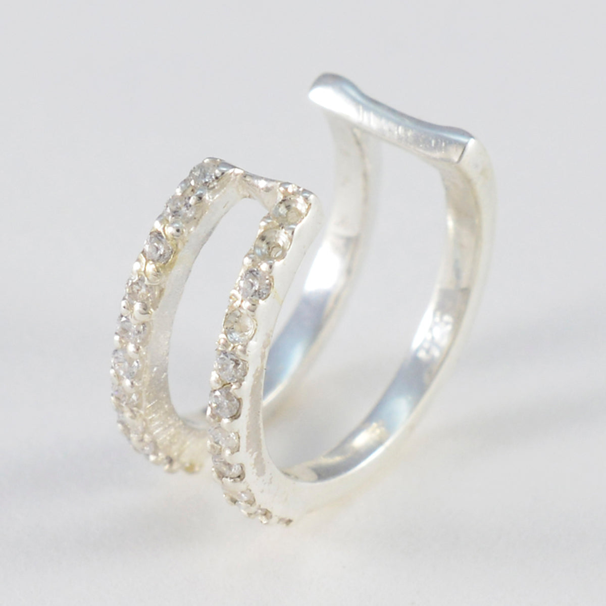 Patricia White Elegant multiple Stud Earring
