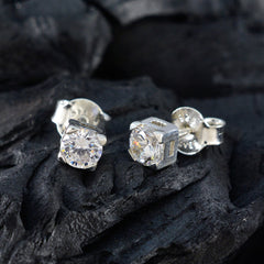 Carla White Elegant Solitaire Stud Earring