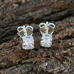 Carla White Elegant Solitaire Stud Earring
