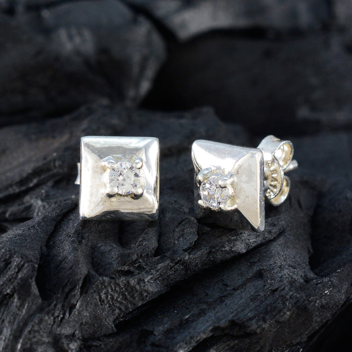 Constanza White Elegant Solitaire Stud Earring