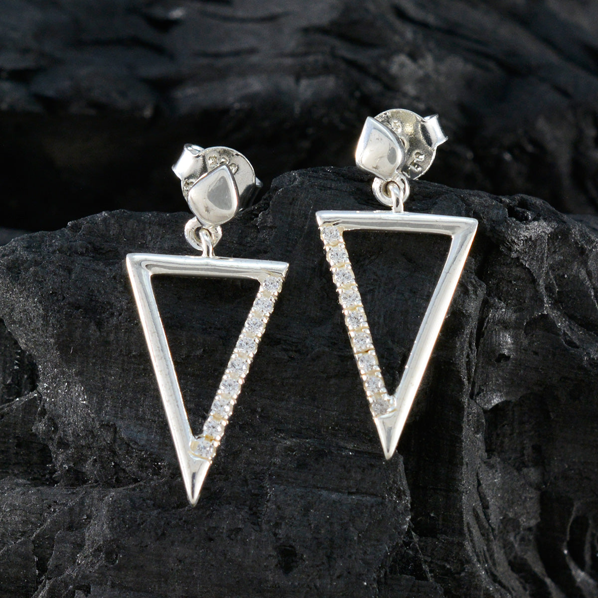Eva White Dainty multiple Stud Earring