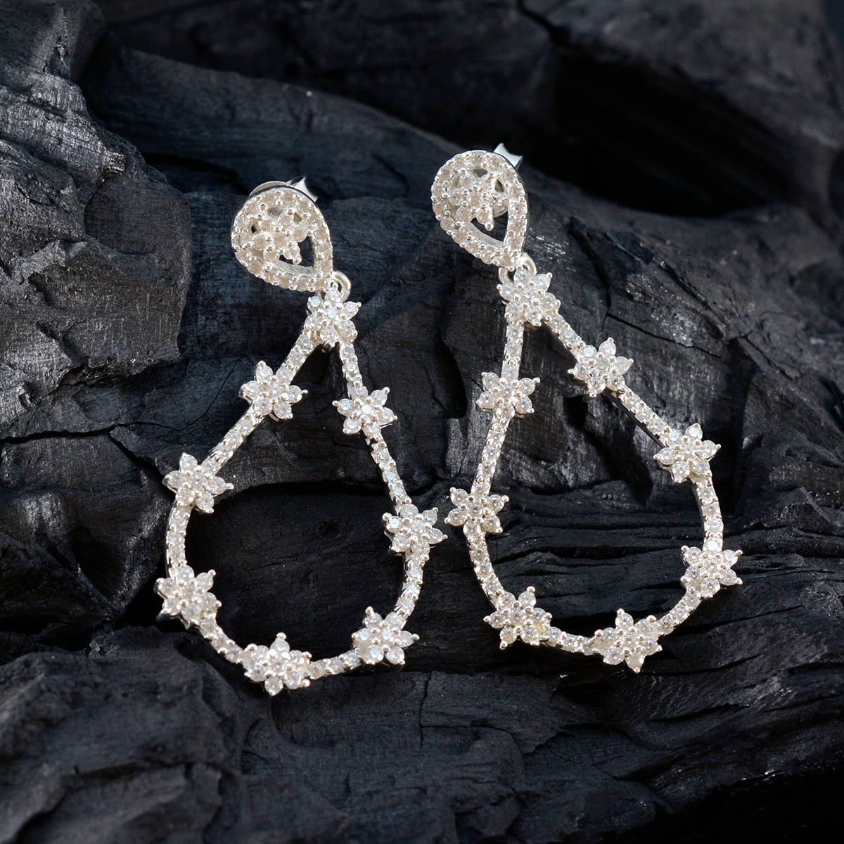 Andrea White Classic multiple Stud Earring