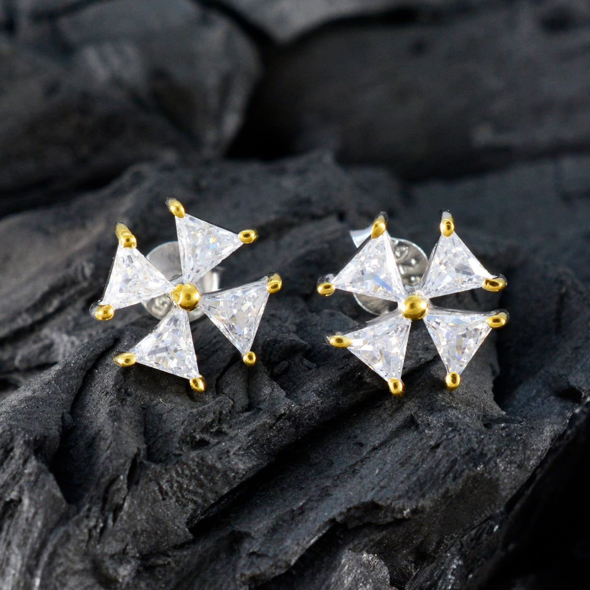 Aurora White Elegant multiple Stud Earring