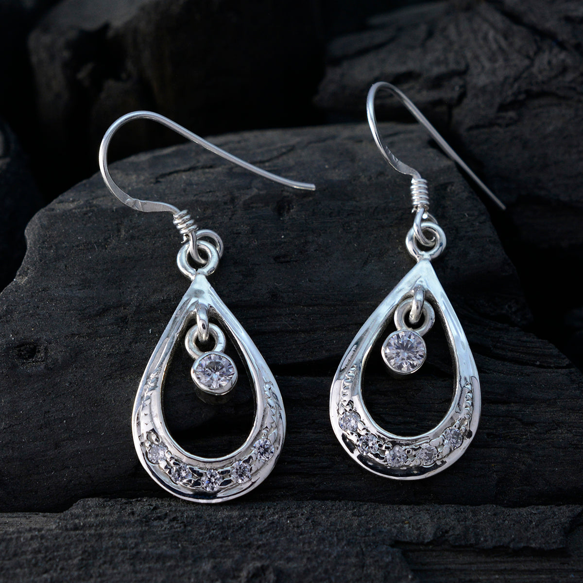 Hanna White Delicate multiple Dangle Earring
