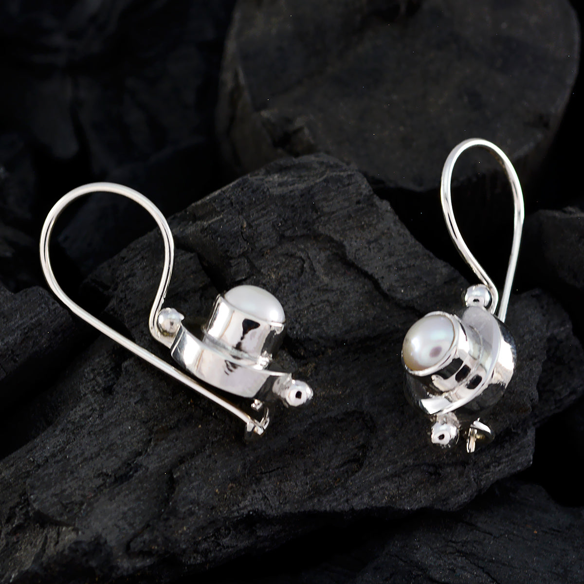 Laura White Tiny multiple Dangle Earring