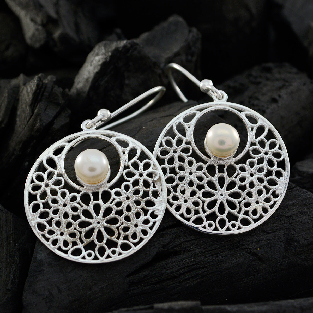 Layla White Mid weight Solitaire Dangle Earring