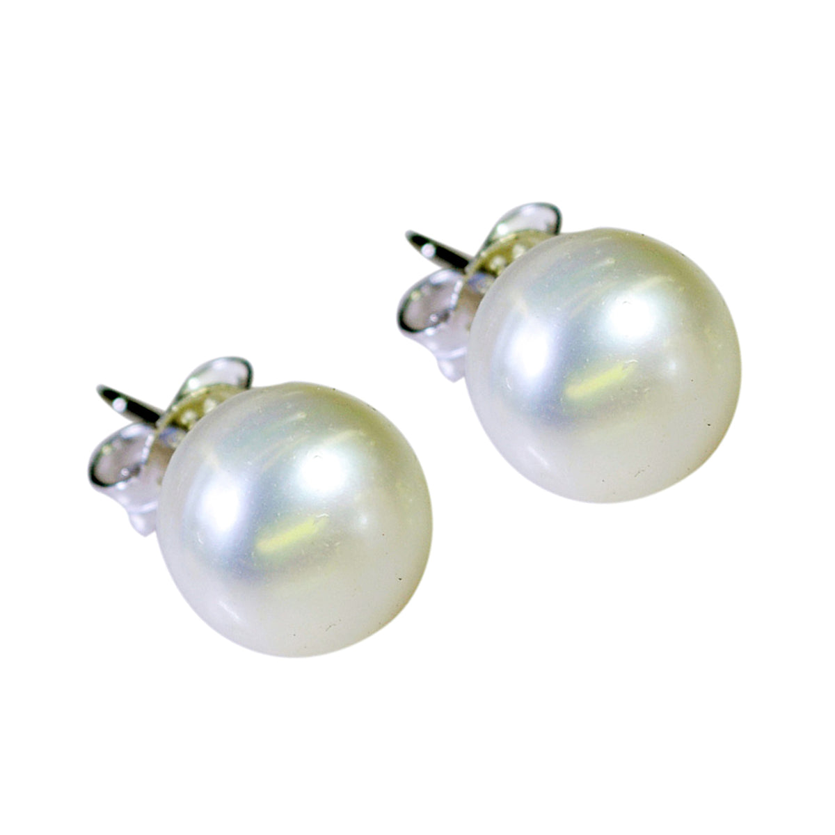 Xiu White Delicate Solitaire Stud Earring