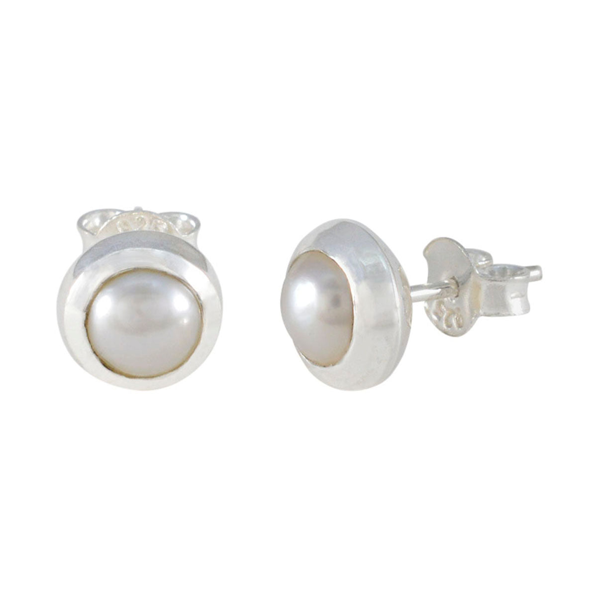 Eva White Delicate Solitaire Stud Earring