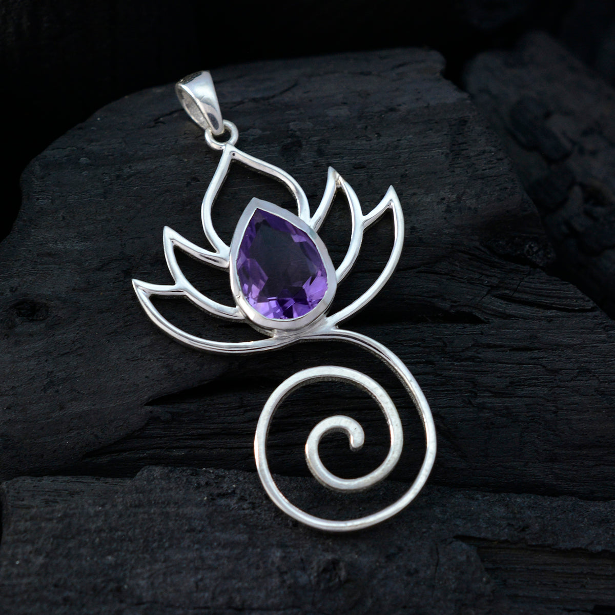 Cecilia Purple Rope-Wire Dainty Pendant