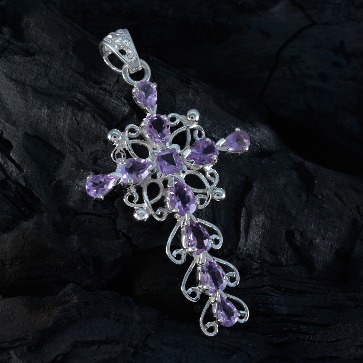Clara Purple Armor Essential Pendant Amethyst Purple Purple