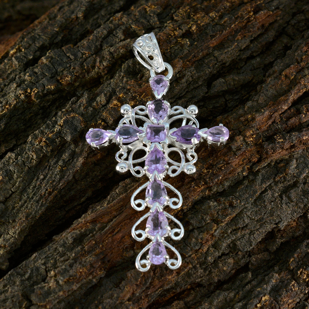 Clara Purple Armor Essential Pendant