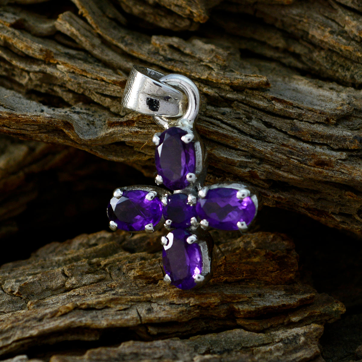 Pilar Purple Love Delicate Pendant Amethyst Purple Purple