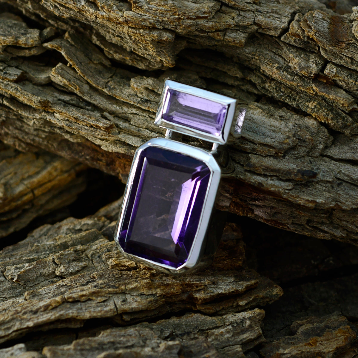 Zoe Purple Armor Whisper-thin Pendant