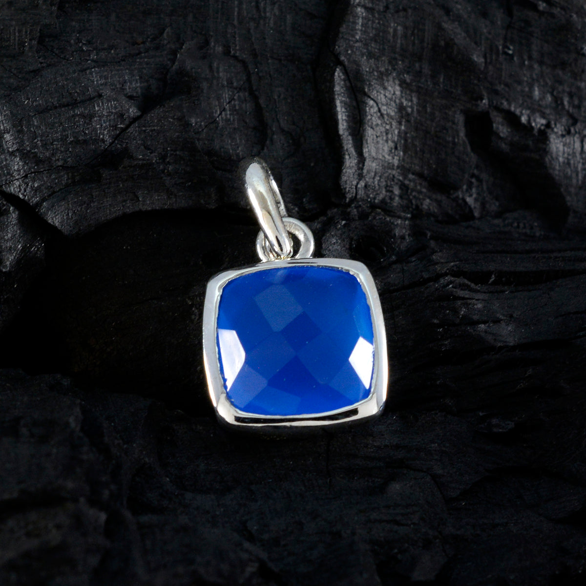 Maya Blue Trendy Dainty Pendant