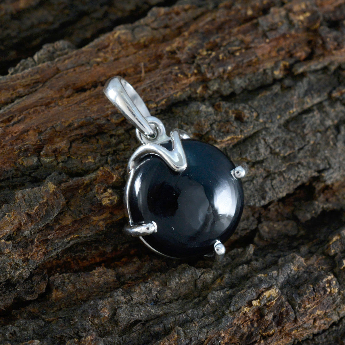 Aria Black Eternity Whisper-thin Pendant