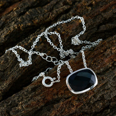 Aaliyah Black Graceful Classic Pendant