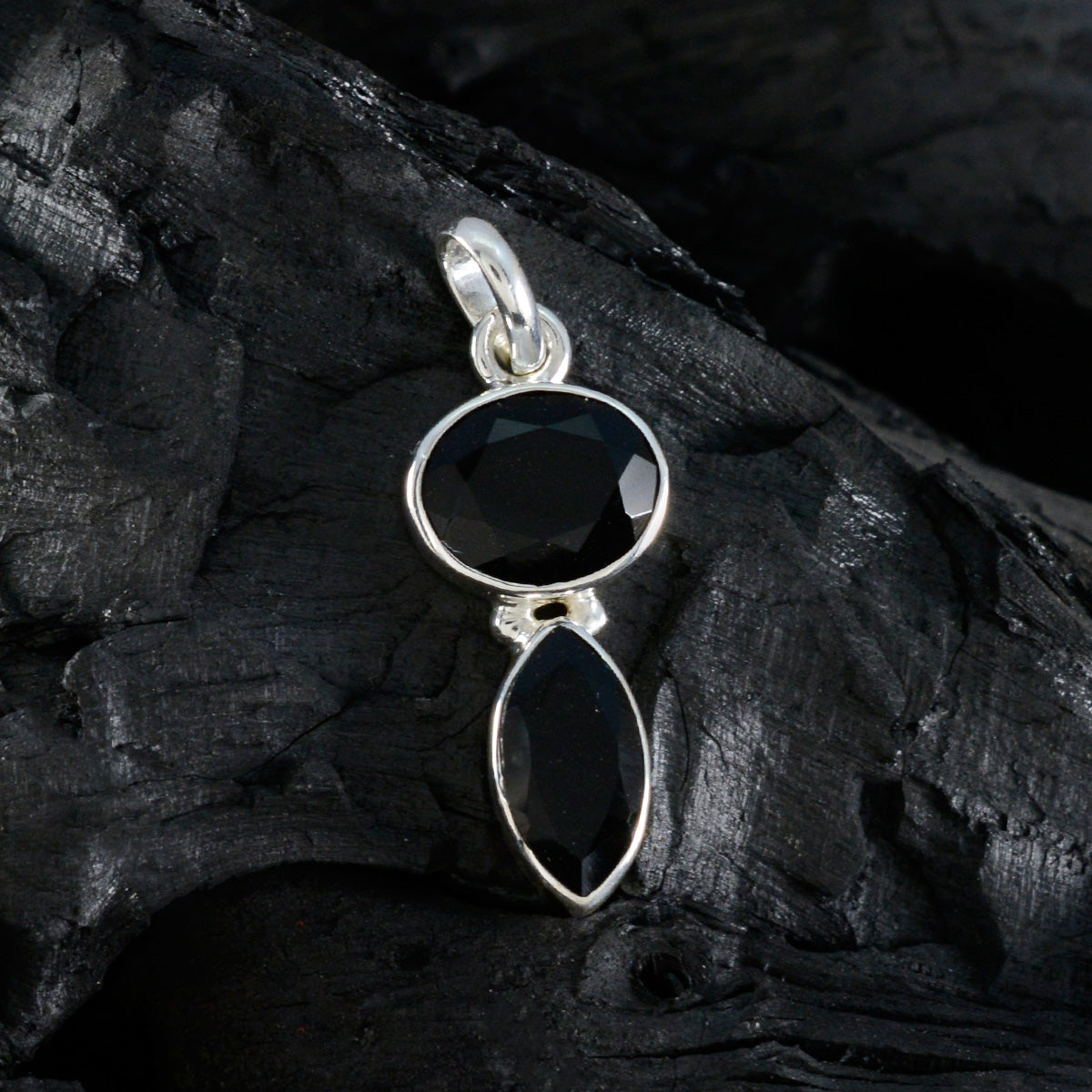 Emilia Black Armor Whisper-thin Pendant
